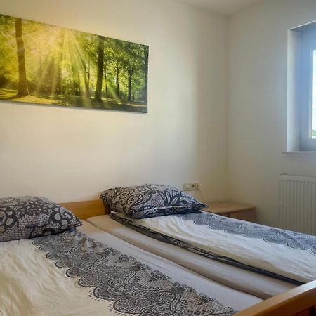 Wunderschoenes Apartment In Der Goldstadt Pforzheim Ngoại thất bức ảnh